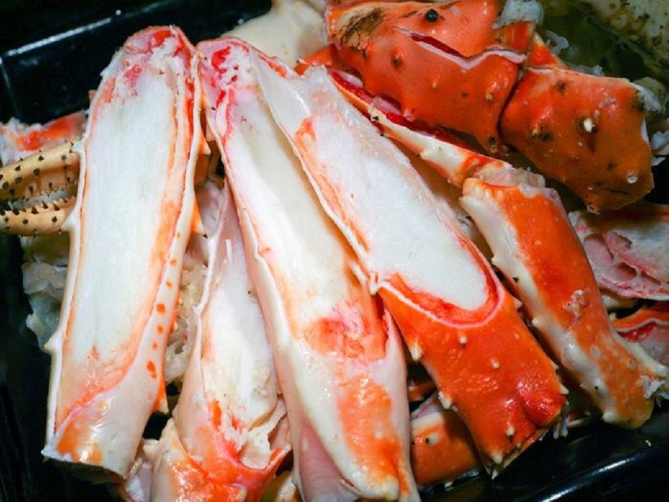 Chân cua Kingcrab có thịt chắc, thơm ngọt.